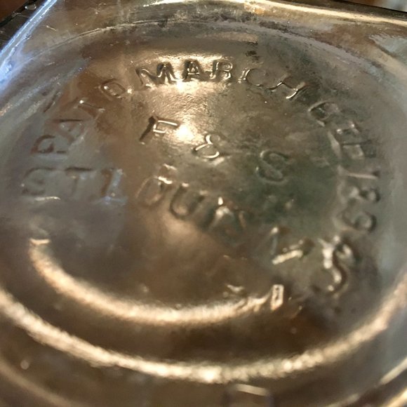 Collectible Vintage Retro Glass Decanter Patented - Picture 16 of 16